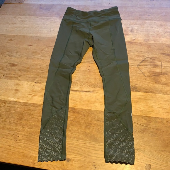 Lululemon compression pants - Picture 1 of 4